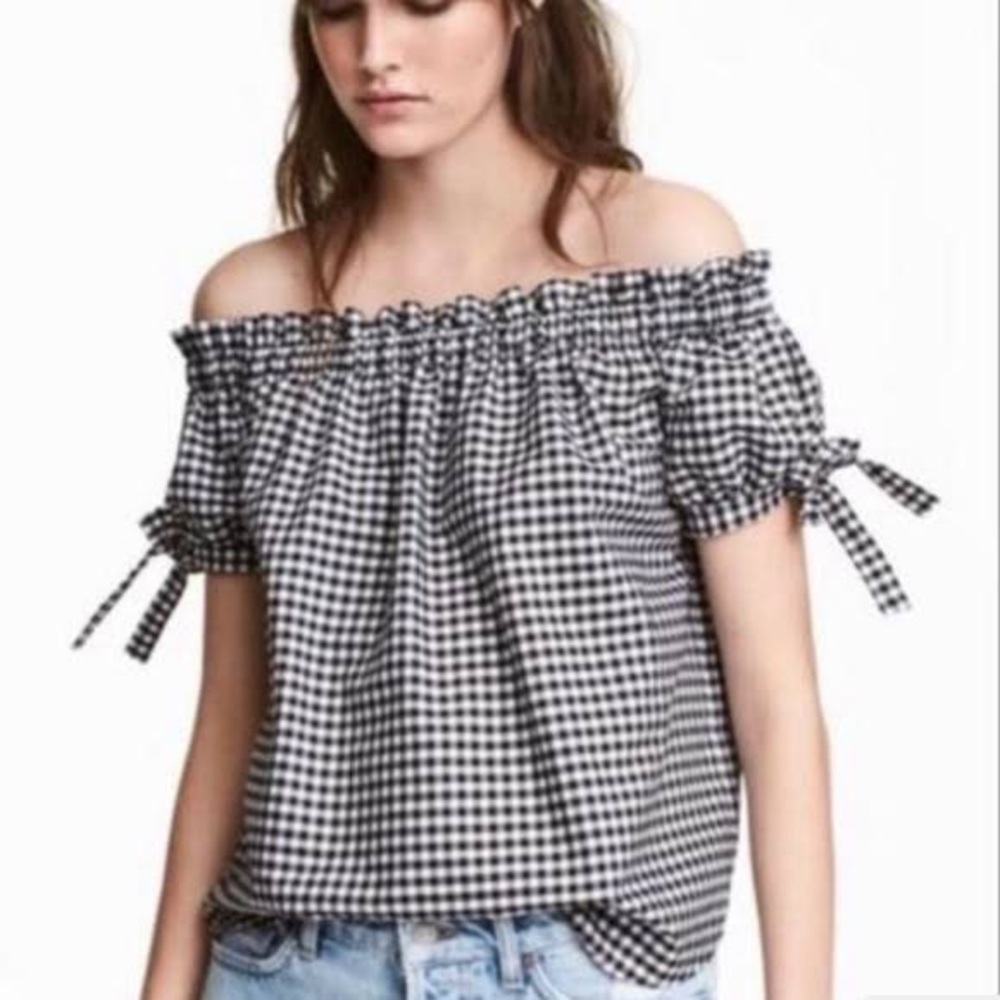 H&M off shoulder plaid blouse